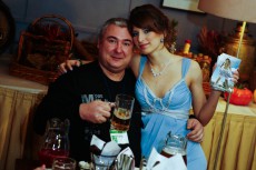 Пиво и телка, что еще надо?